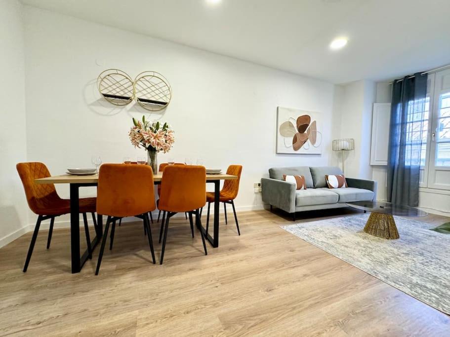 Apartment Spacious 3bd With 2bh & Ac Málaga